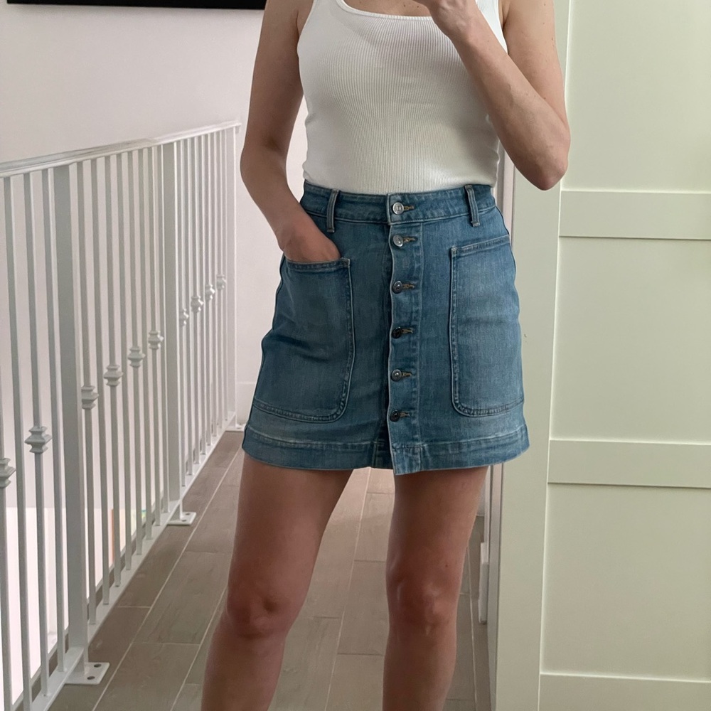 Veronica Beard Jeans Skirt with pockets!